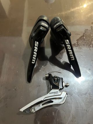 Manetas SRAM APEX