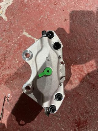 Pinzas de freno 4 pistones