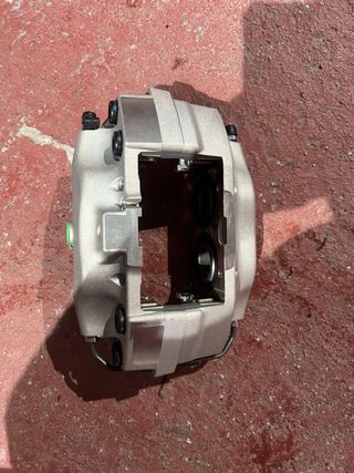 Pinzas de freno 4 pistones