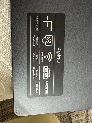 Portátil Acer Gris y Negro