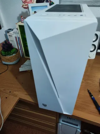 Caja Nfortec Blanca + Placa ASUS + Disipador