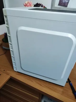 Caja Nfortec Blanca + Placa ASUS + Disipador