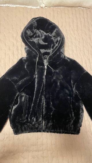 Chaqueta pelo Bershka negra