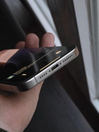 iPhone 15 Pro Max 256GB Titanio Batteria 87%