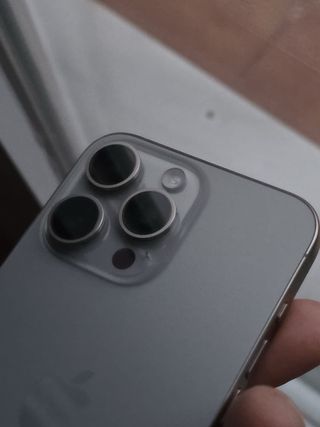 iPhone 15 Pro Max 256GB Titanio Batteria 87%