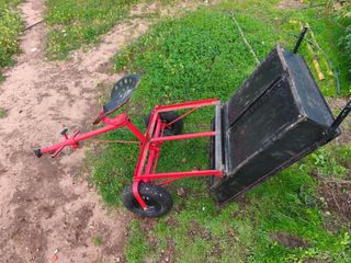 Remolque para motoazada con asiento