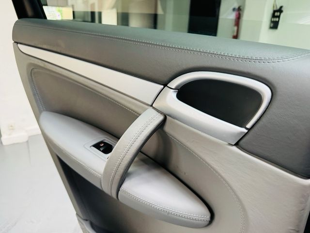 Porsche Cayenne S MK2 2009