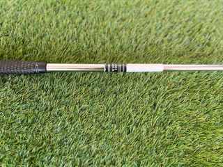 Putter Odyssey White Hot 2-Ball Zurdo 35”