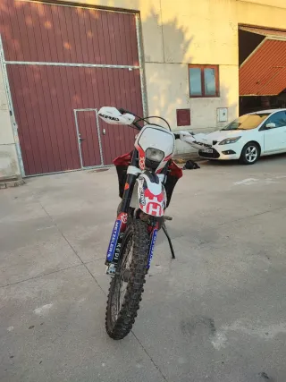 Husqvarna WR 300 Enduro