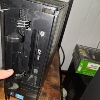 Ordenador Acer Negro y Gris