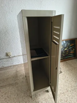 Taquilla metálica individual