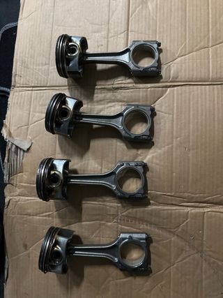 Pistones y bielas Golf R300