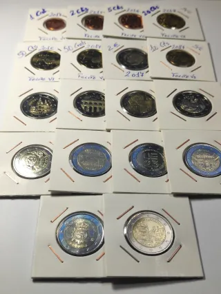 Lote 18 monedas de EUROS y CONMEMORATIVAS ... S/C