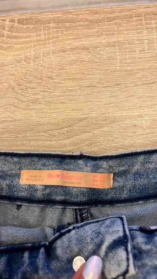 Shorts vaqueros desgastados