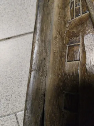 Maschera africana in legno