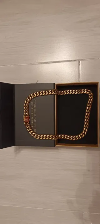 Cadena cubana dorada