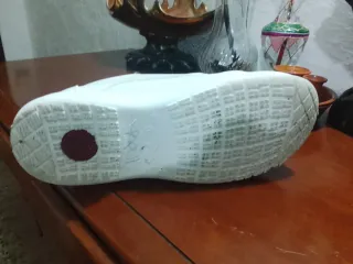 Zapatillas Blancas Trabajo Mujer