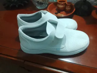 Zapatillas Blancas Trabajo Mujer