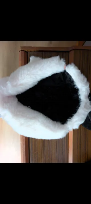 Gorro de invierno naranja mandarina con orejeras