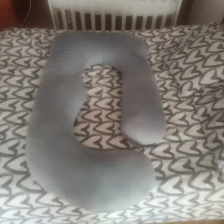 Almohada de embarazo gris