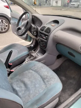 Peugeot 206 2001