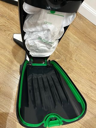 Folletto VK220S con spazzola intelligente