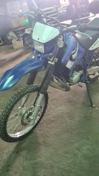 Yamaha DT125R 2004 Enduro Moto