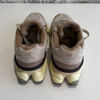 Zapatillas New Balance 9060 Beige/Marrón