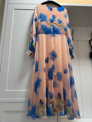 Vestido floral naranja y azul