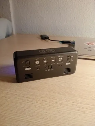 Reloj Digital Negro y Plateado