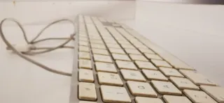 Teclado Apple Plata/Blanco USB