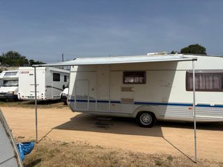 Toldo THULE para caravana