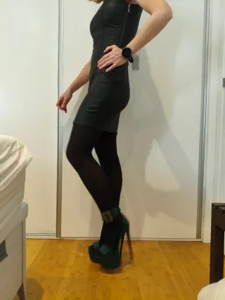 Tacones altos verdes Tajna