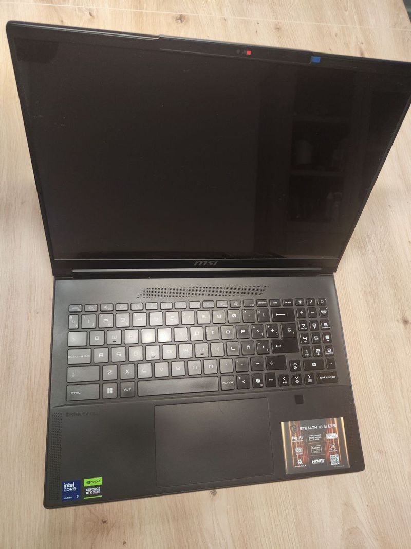 MSI Stealth 16 AI Ultra 9 285H 3TB 32GB RTX5070 afbeelding 4