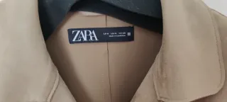 Cazadora efecto ante Zara Beige