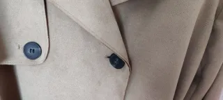 Cazadora efecto ante Zara Beige