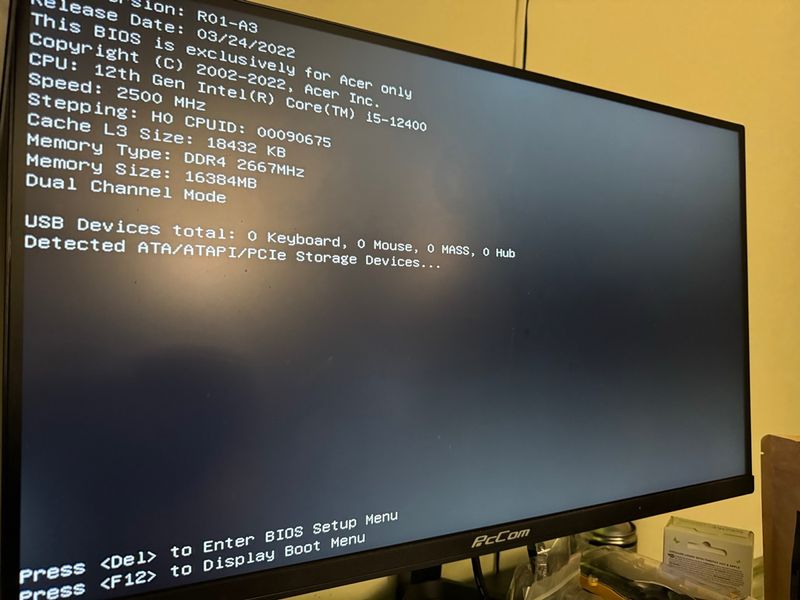 PC Acer Veriton i5 12400 + 16GB RAM + SSD M.2