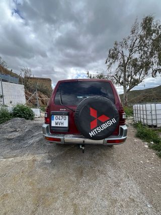 Mitsubishi Montero 2003