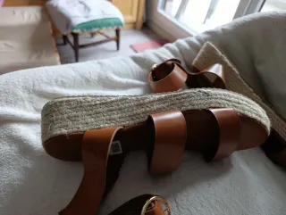 Sandalias plataforma camel talla 40 sin estrenar