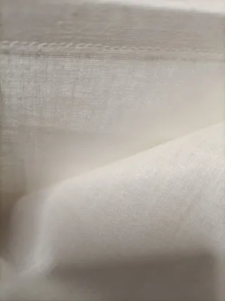 Sábana de lino metis francés con detalle rosa