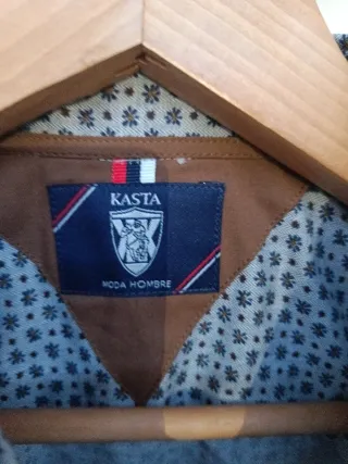 Camisa estampada gris