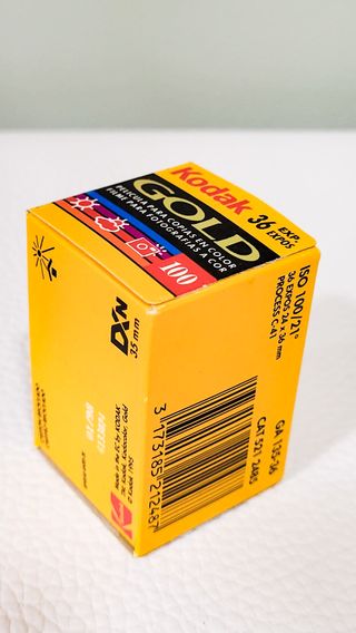 Carrete Kodak Gold 100 - 35mm - 36 Exp