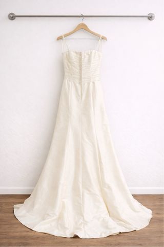 Vestido y abrigo de novia en seda salvaje nuevo