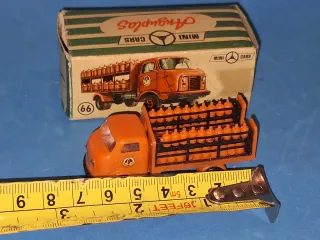 Camión Sava Butano Anguplas Minicars 60s