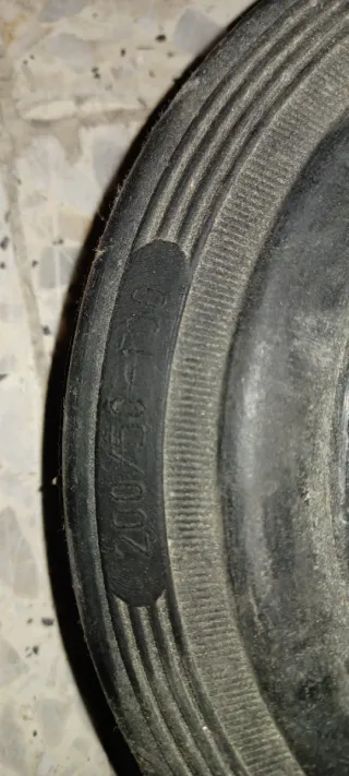 Juego de 5 ruedas de goma