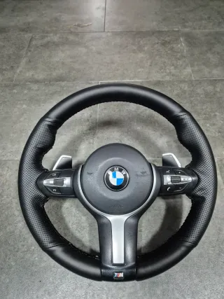 Volante BMW M Deportivo Perforado