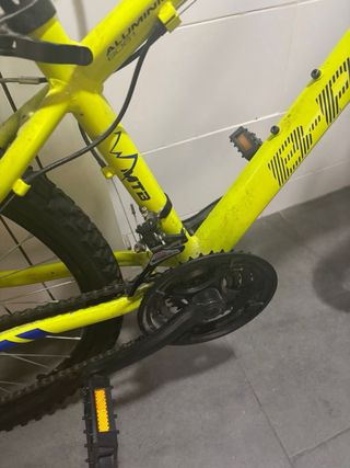 Bicicleta B-PRO amarilla