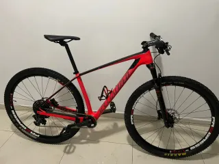 Bicicleta Specialized Carbono MTB 29