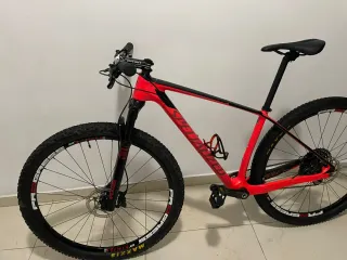 Bicicleta Specialized Carbono MTB 29