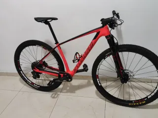 Bicicleta Specialized Carbono MTB 29